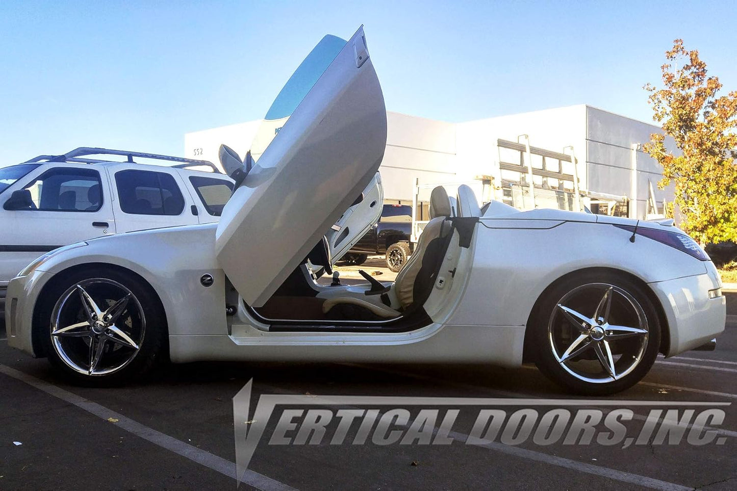 NISSAN 350Z 2DR Bolt-On Vertical Lambo Doors Kit VDCN3500309