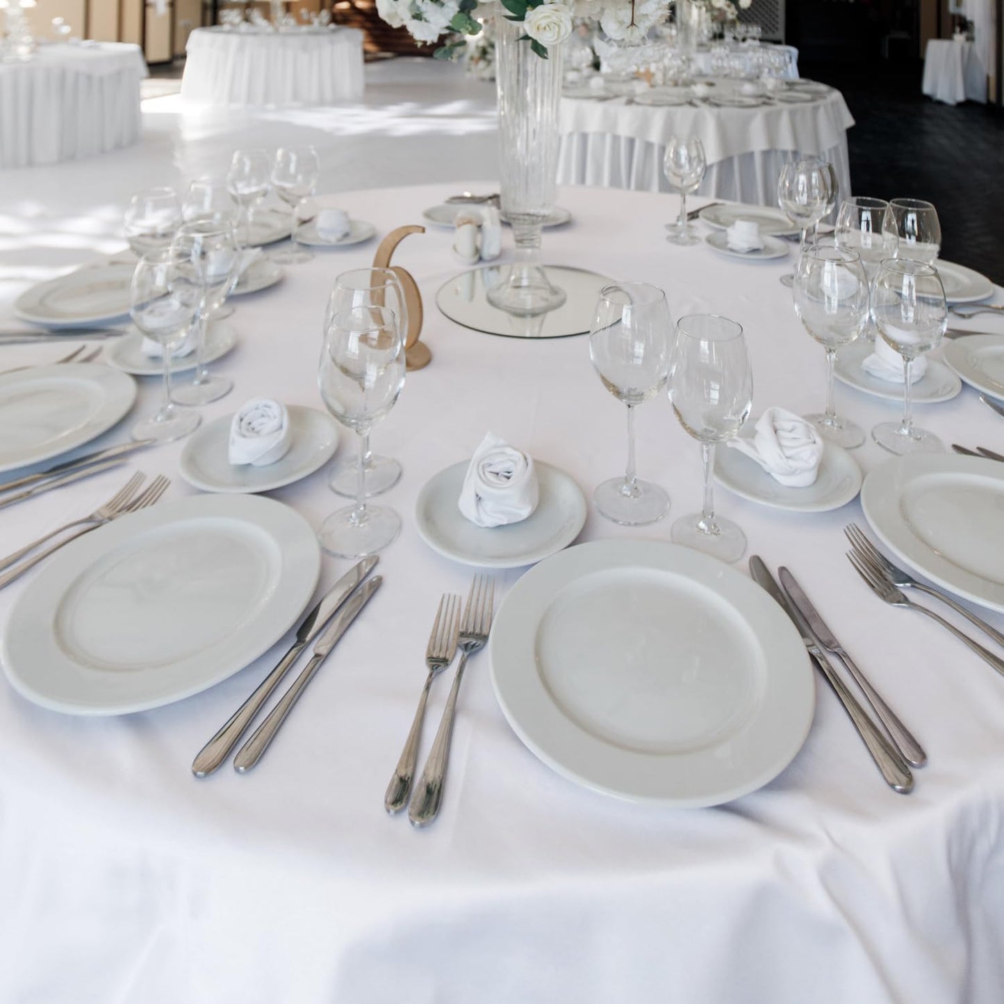 6 Pack White round Tablecloths - 120 Inches in Diameter - Stain Resistant and Wa