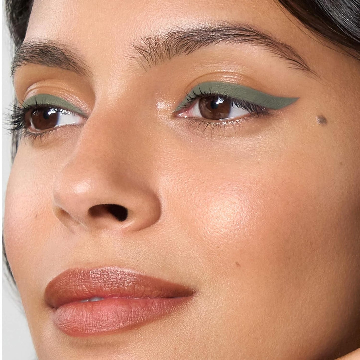 When Pencil Met Gel Sharpenable Multi-Use Longwear Eyeliner Pencil - Seaglass Gr