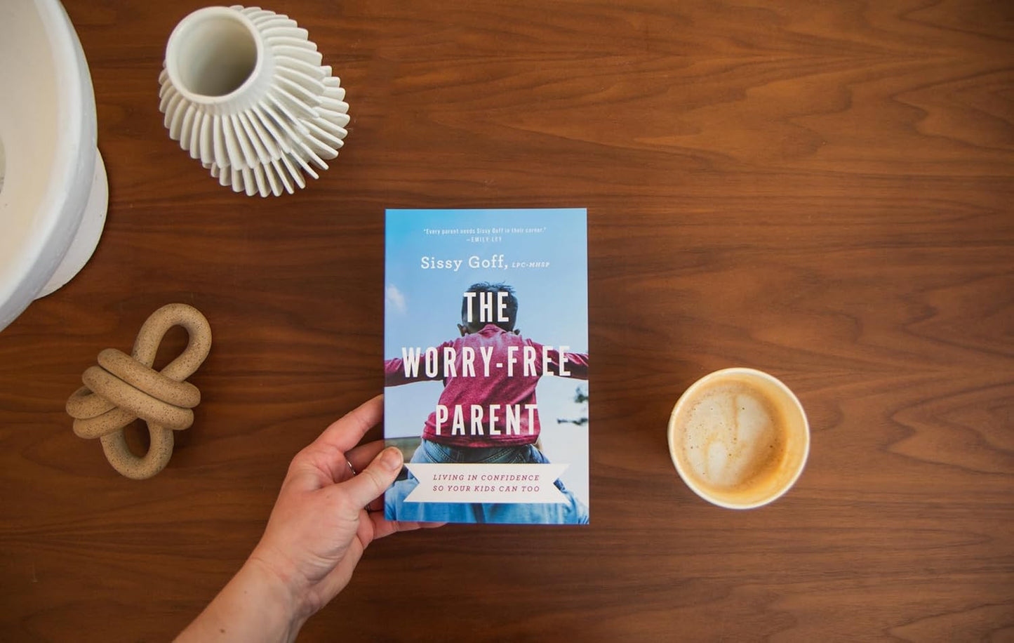 The Worry-Free Parent: Living in Confidence so Your Kids Can Too (Parenting Girl