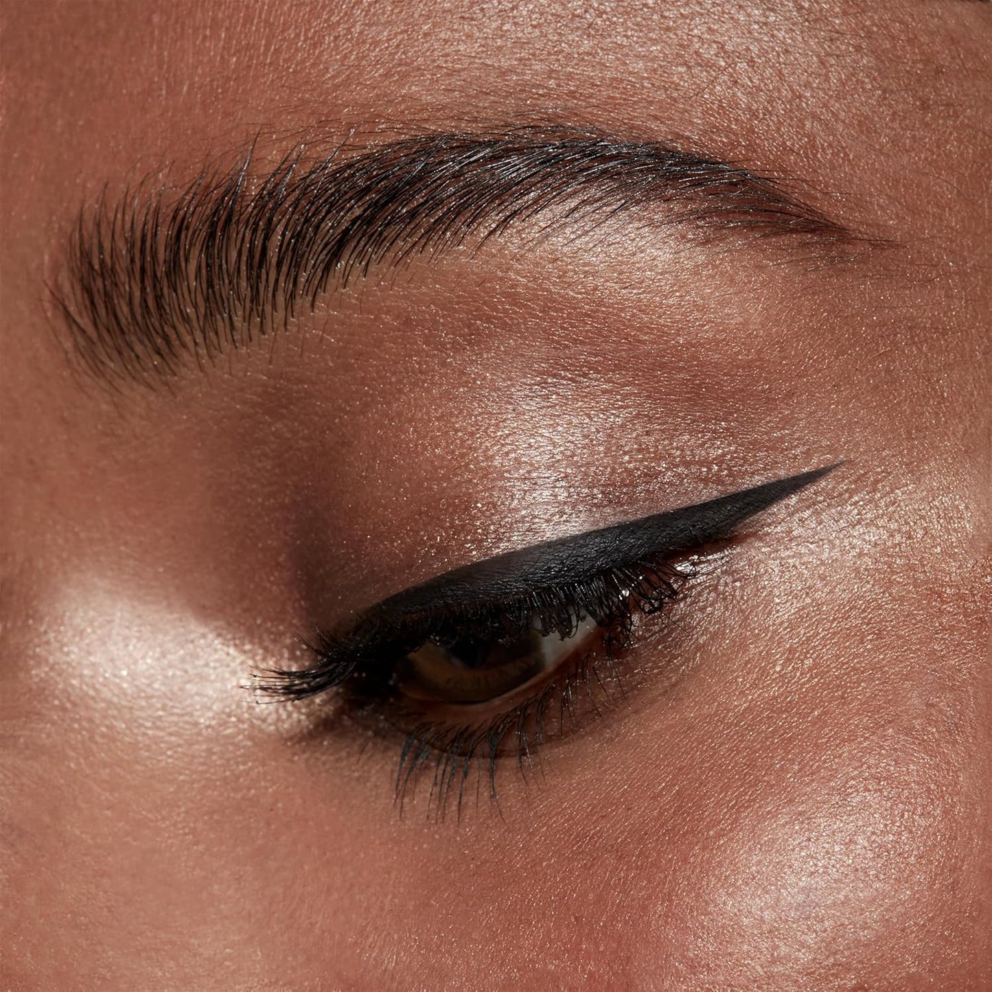 Waterproof Liquid Eye Liner, Stay All Day Makeup with Fine Brush Tip Lasting Sat