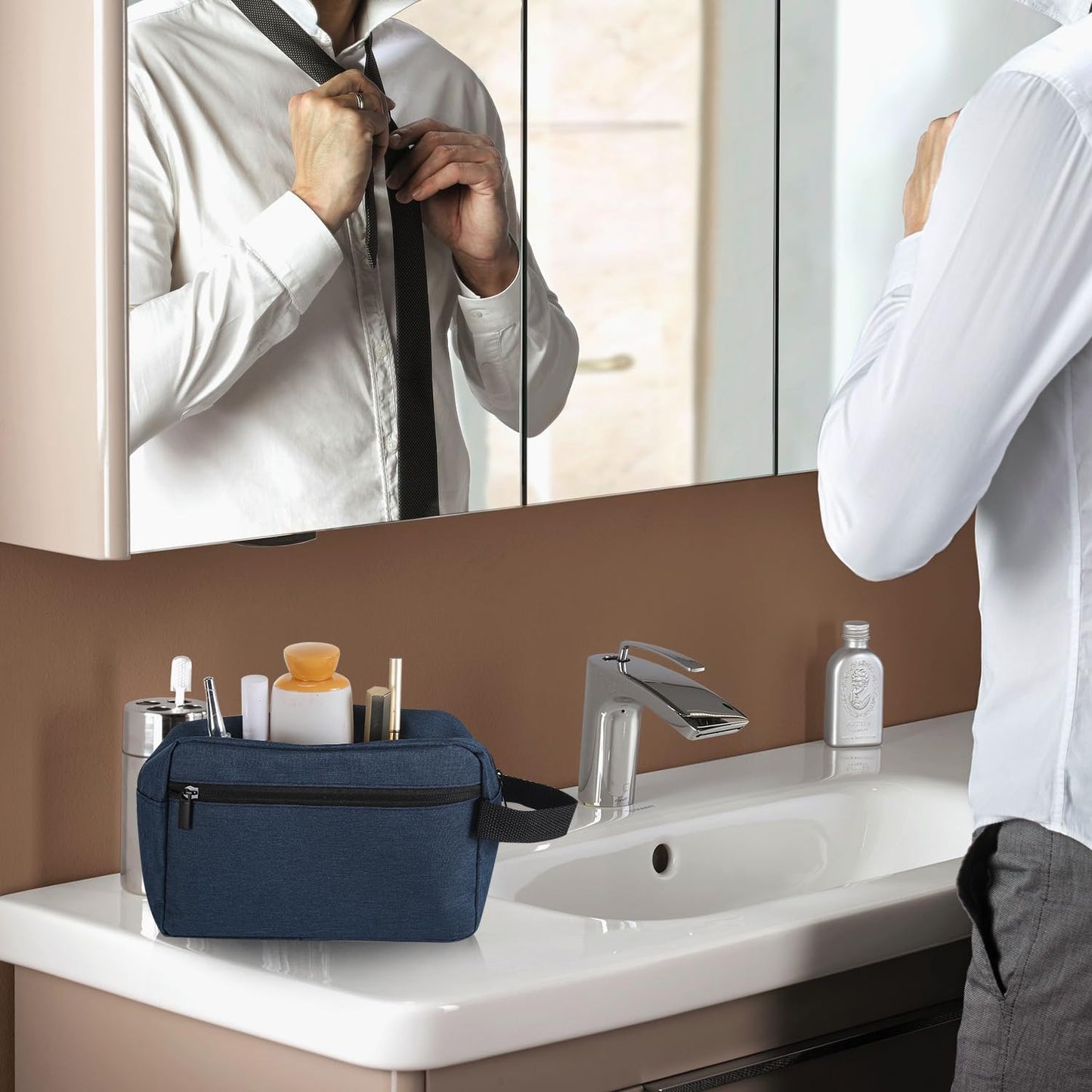 Travel Toiletry Bag Toiletry Bag for Women Men Hanging Cosmetic Bag Travel Acces