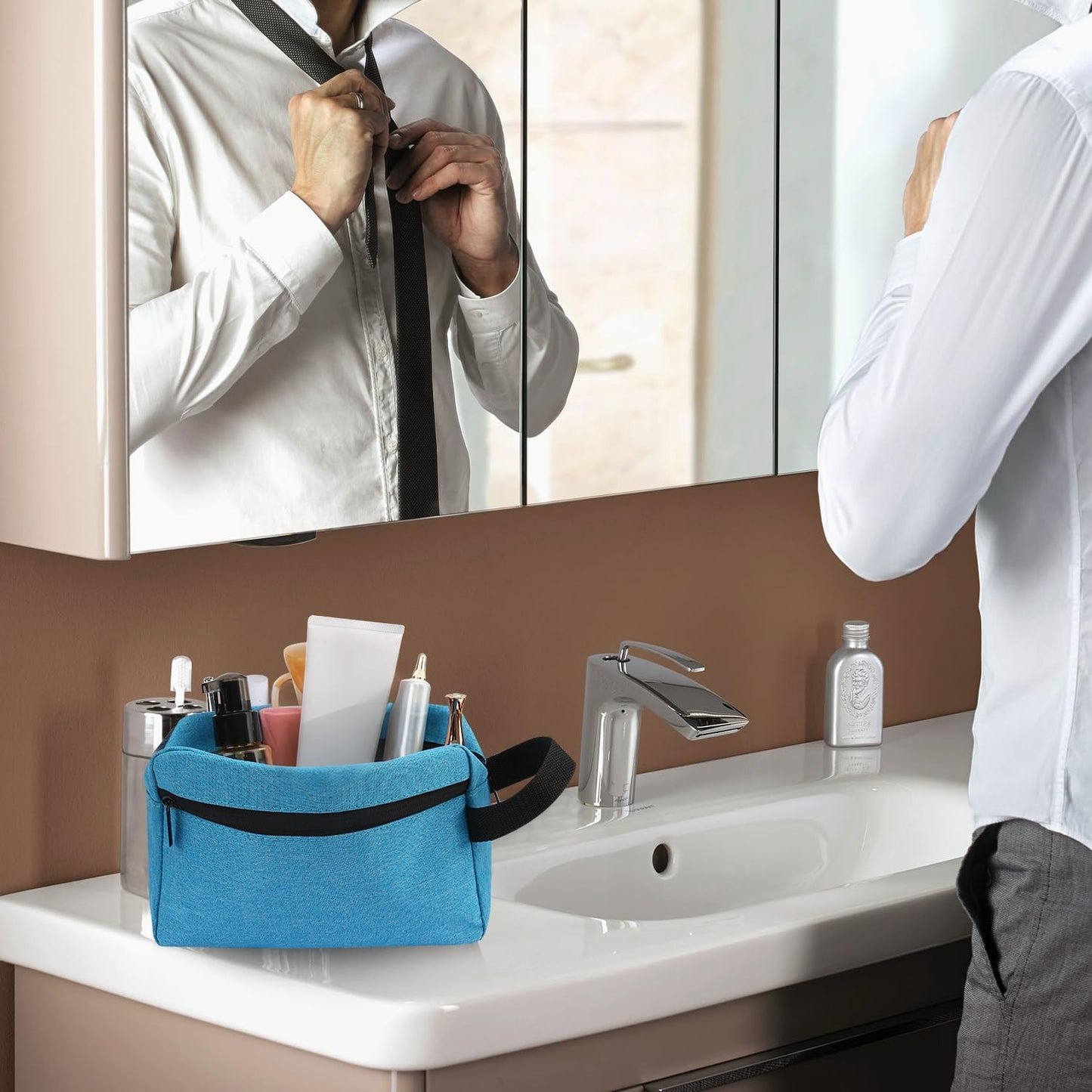 Travel Toiletry Bag Toiletry Bag for Women Men Hanging Cosmetic Bag Travel Acces