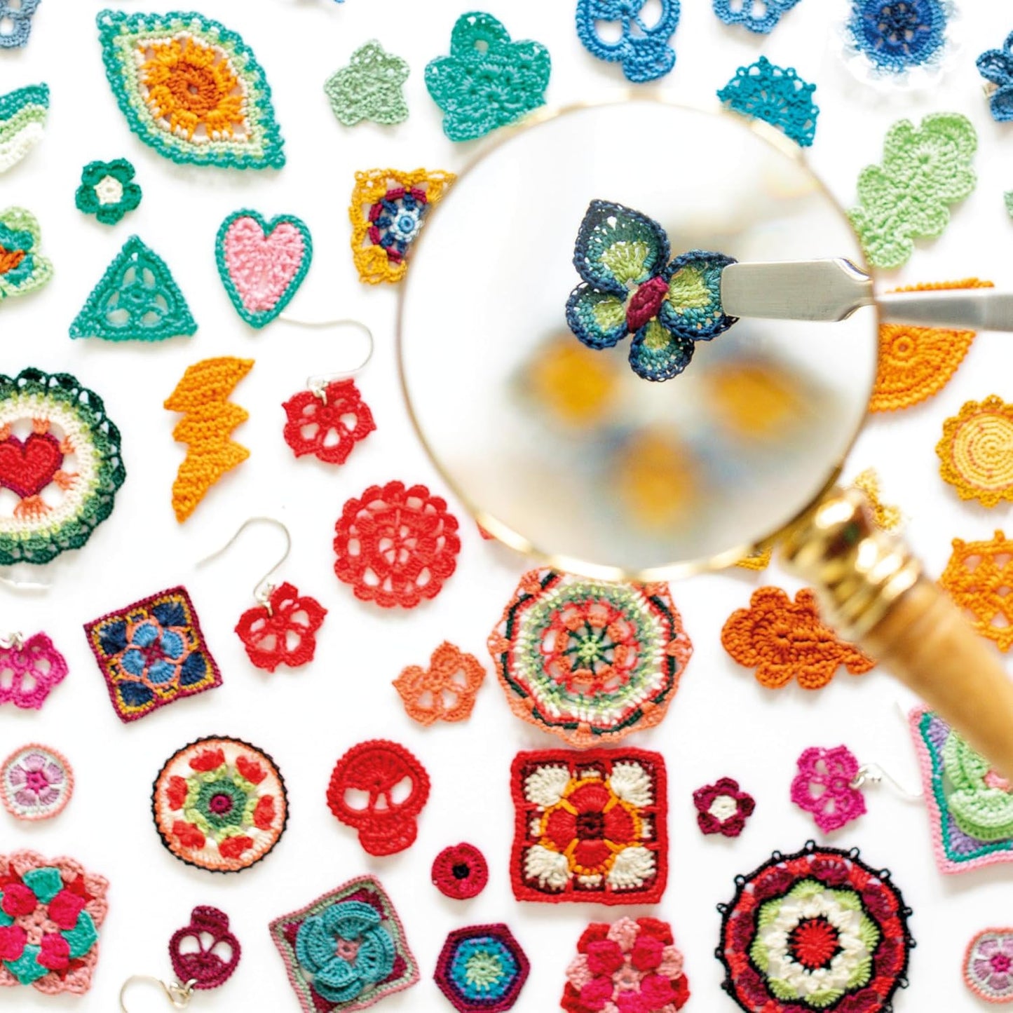 100 Micro Crochet Motifs: Patterns and Charts for Tiny Crochet Creations