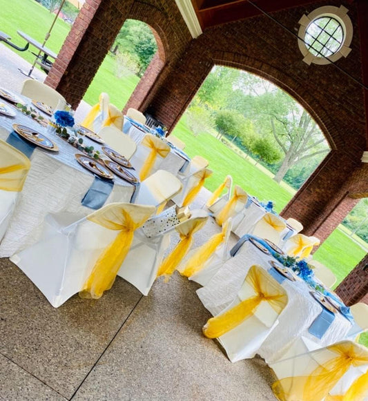 - 120 Inch round Crinkle Taffeta Tablecloth - White, Crushed Shiny Dining Table