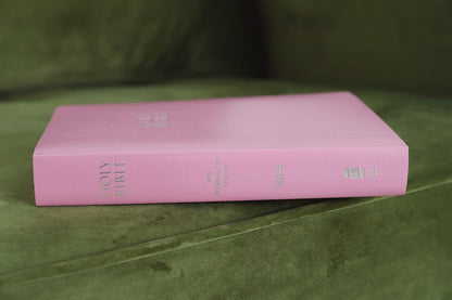 NIV, Gift and Award Bible, Leather-Look, Pink, Red Letter, Comfort Print