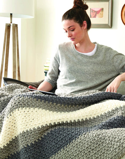 25 Simple & Cozy Crochet Blankets: Easy Patterns for Afghans, Throws, and Baby B