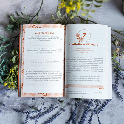 Una Mujer Sabia | a Wise Woman (Spanish Edition)