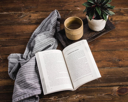 The Man the Moment Demands: Master the 10 Characteristics of the Comprehensive M