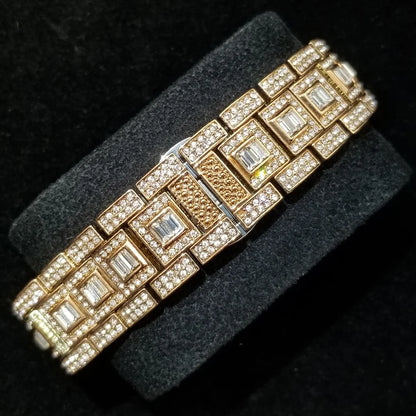 TikTok Hot Diamond Wristwatch For Men Luxury 18K Gold Plated Quartz Watches Day Date Nightclub Party Watch Unisex Rapper Jewelry